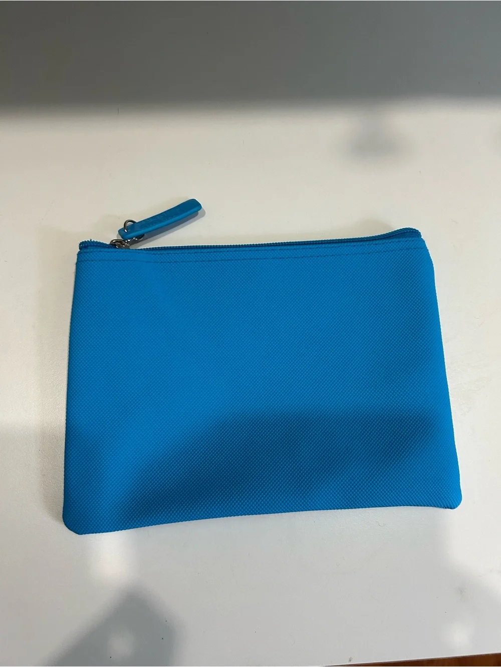 Lacoste compact zip